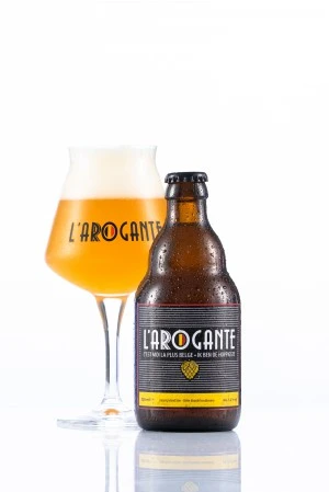 arrogante blond.jpg